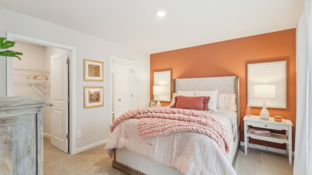 Furnished interior view inside a new home in Saddle Trace, Lewisburg (Image 16).