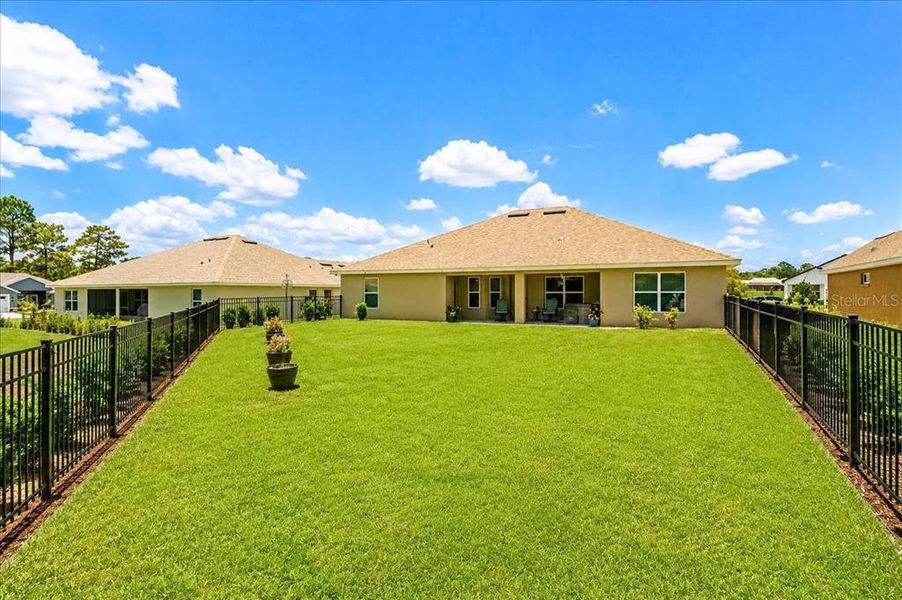 Exterior details and patio area of a home in Juliette Falls, Dunnellon (Image 37). Exterior details and patio area of a home in Juliette Falls, Dunnellon (Image 37).