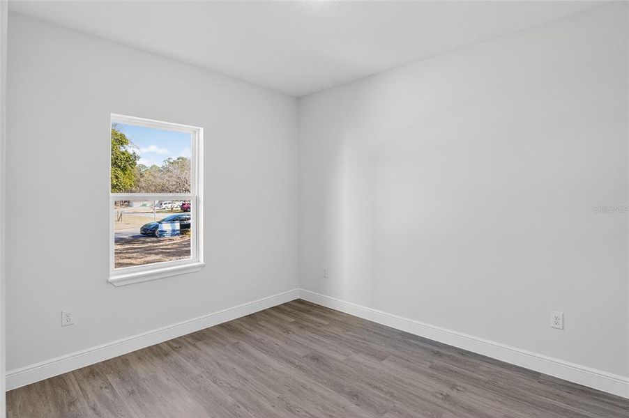 Spacious, unfurnished interior of a new home in , Citrus Springs (Image 11).