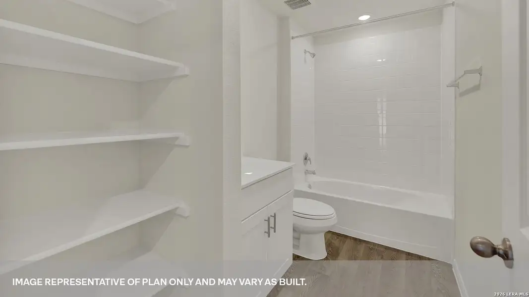 Image 38 of a home in Paramount.