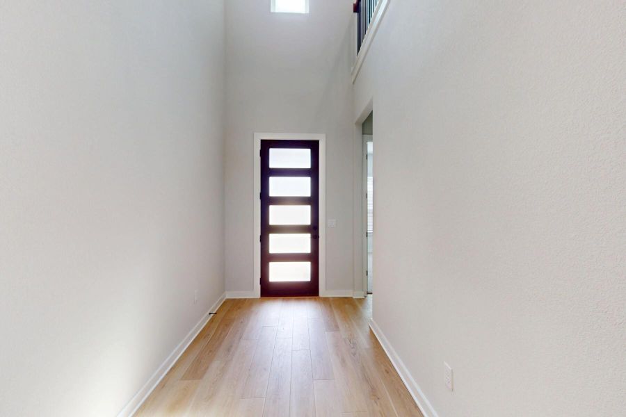 Spacious, unfurnished interior of a new home in Edgewood, Leander (Image 27).