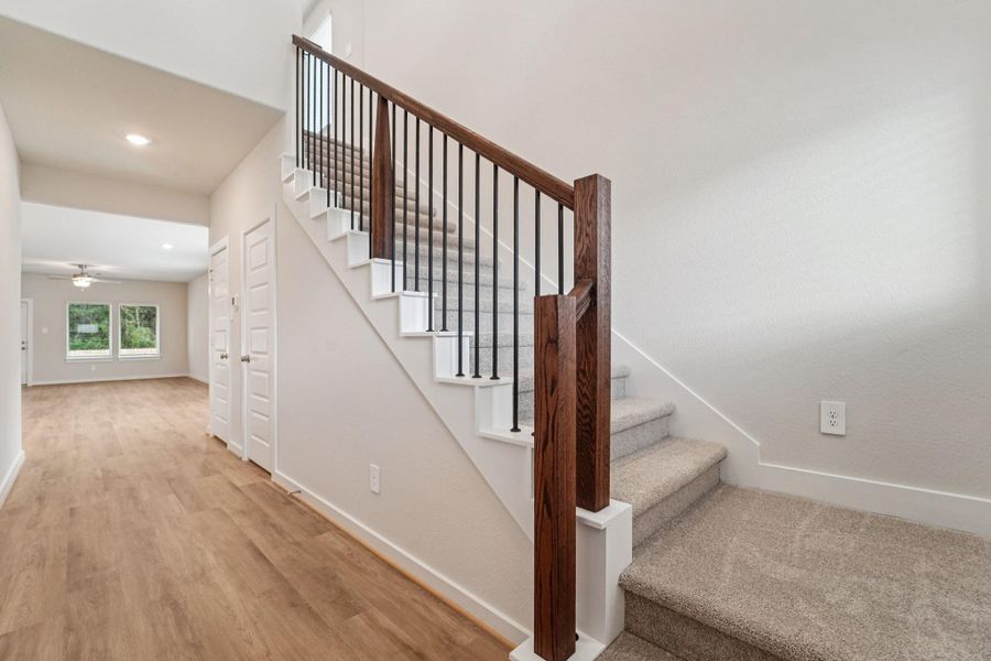 Spacious, unfurnished interior of a new home in Landing Meadows - Traditional Series, New Caney (Image 39). Spacious, unfurnished interior of a new home in Landing Meadows - Traditional Series, New Caney (Image 39).