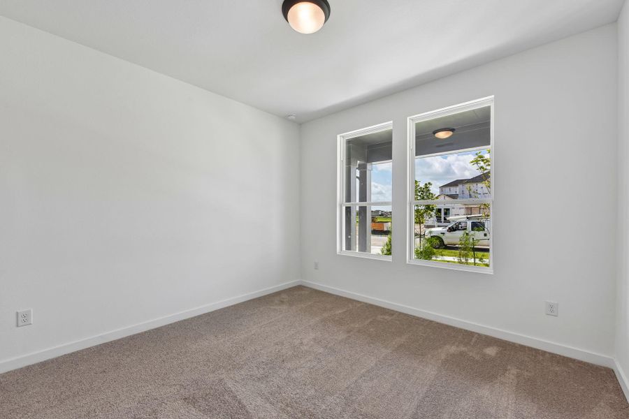 Spacious, unfurnished interior of a new home in Parkton Square, Kyle (Image 20).