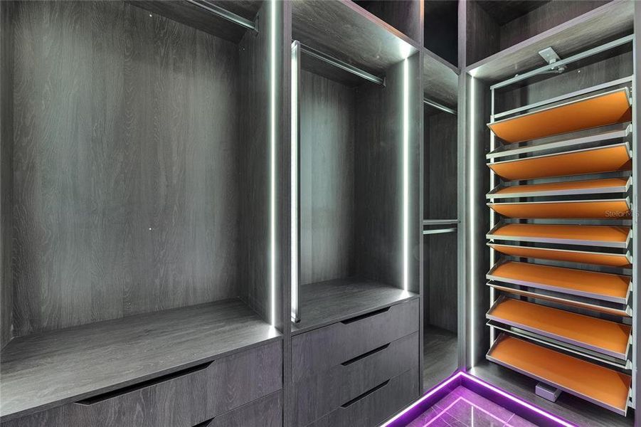 Furnished interior view inside a new home in , Apollo Beach (Image 6).