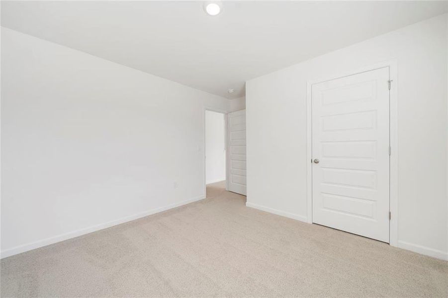 Spacious, unfurnished interior of a new home in Brooks Village, Dacula (Image 14).