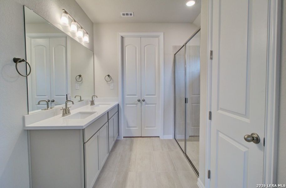 Furnished interior view inside a new home in Stream Waters, Seguin (Image 4).
