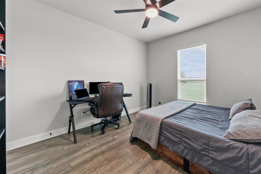 Furnished interior view inside a new home in , Salado (Image 33).