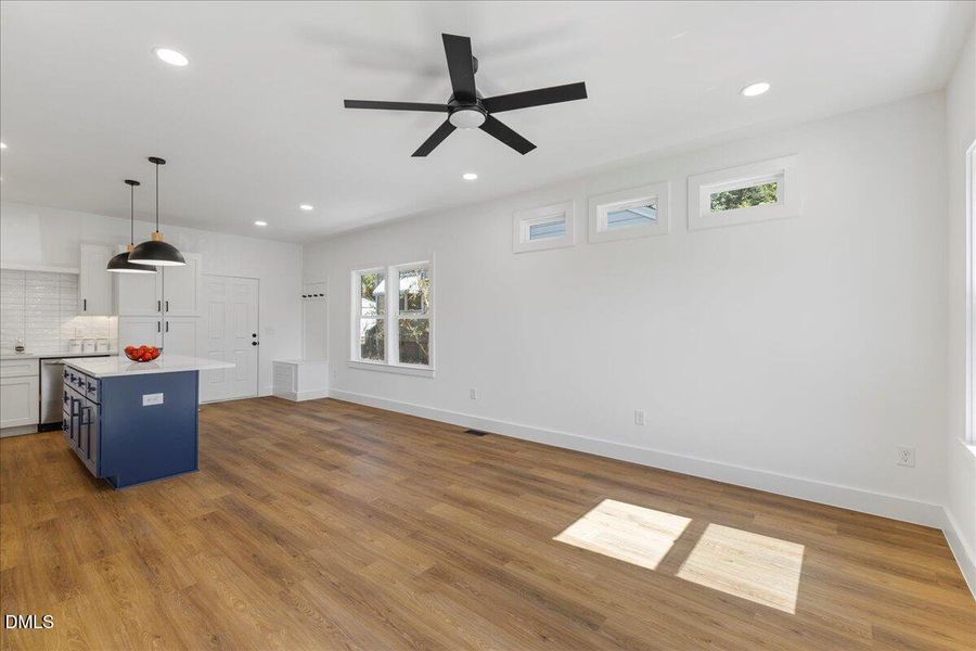 04-803 Dupree St B