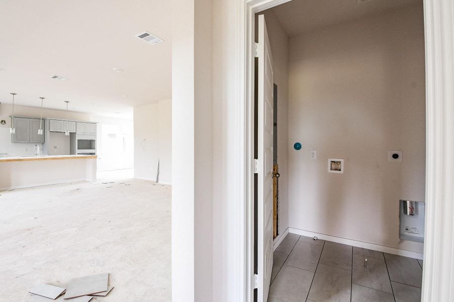 The utility room is in the home. The utility room is in the home.