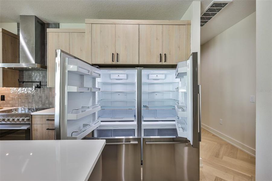 Close-up of interior finishes inside a home in , Tampa (Image 20). Close-up of interior finishes inside a home in , Tampa (Image 20).