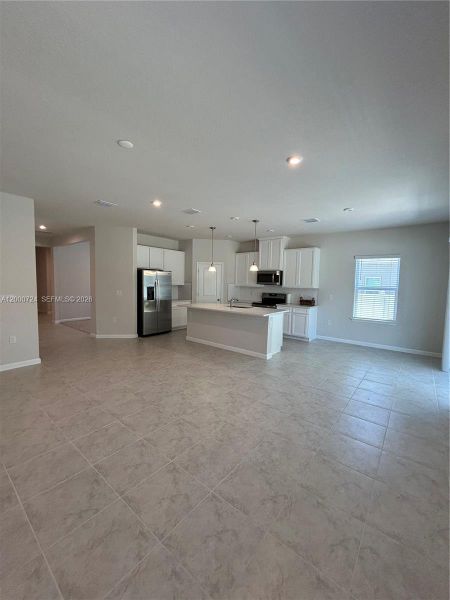 Spacious, unfurnished interior of a new home in Brooks Landing, Titusville (Image 17).