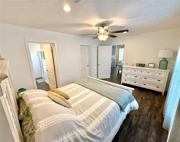 Furnished interior view inside a new home in , Sarasota (Image 46).