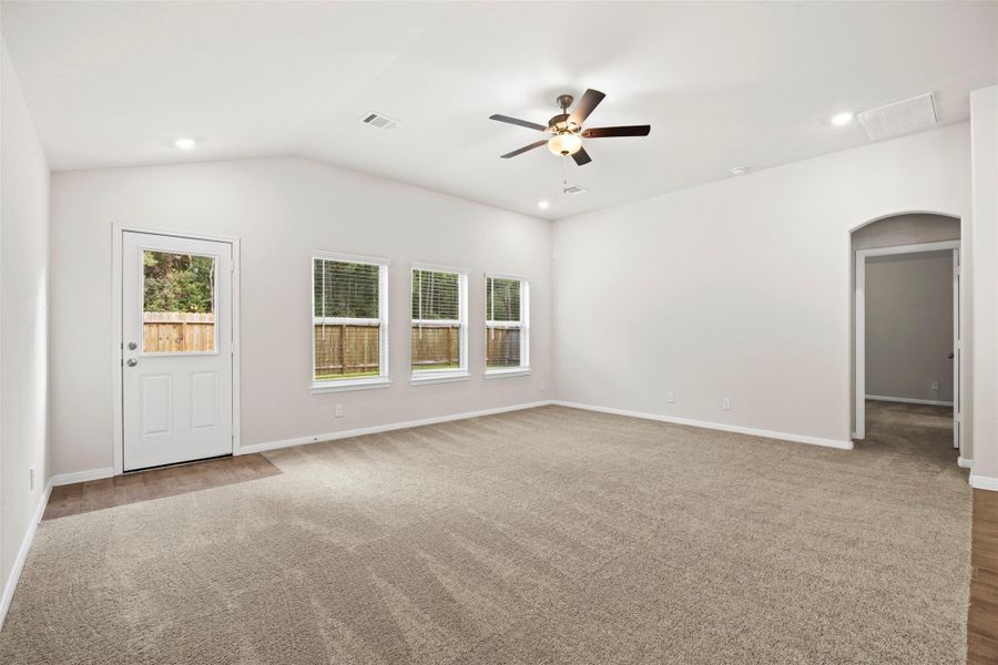 Spacious, unfurnished interior of a new home in Enclave at Dobbin, Magnolia (Image 20). Spacious, unfurnished interior of a new home in Enclave at Dobbin, Magnolia (Image 20).