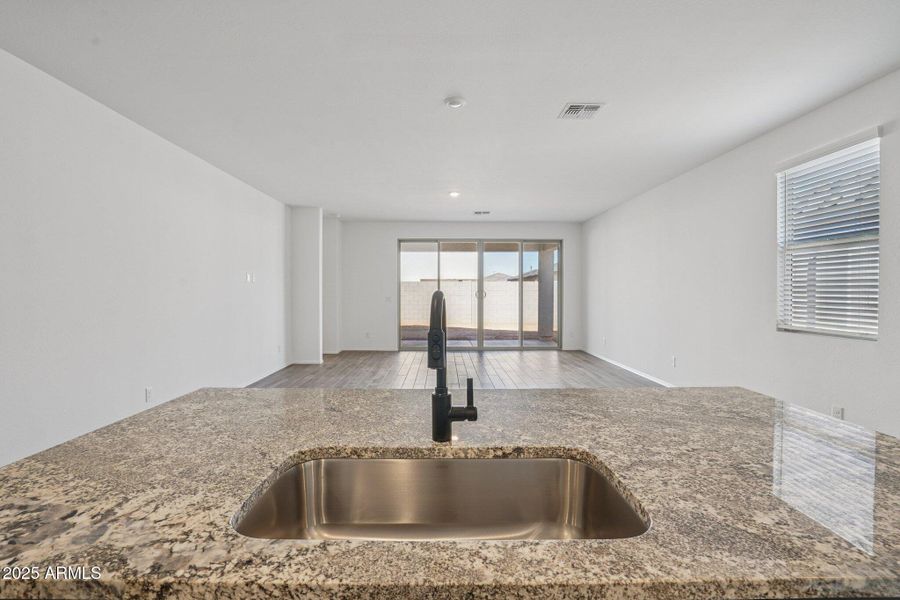 10-web-or-mls-W Old Timer Rd-S1211-010