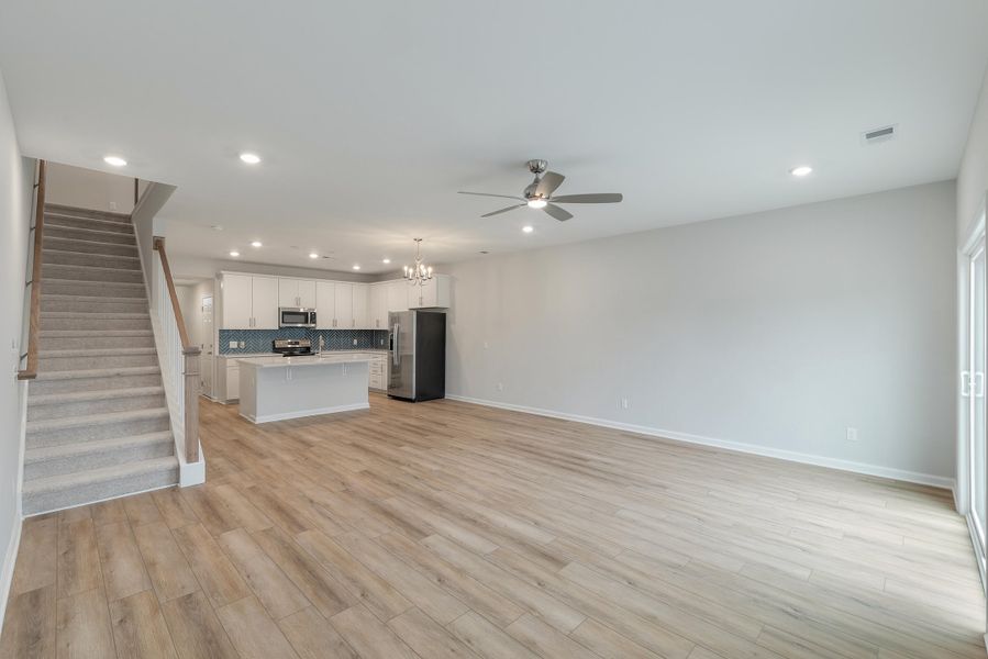 Spacious, unfurnished interior of a new home in The Landings at Montague, Goose Creek (Image 26).