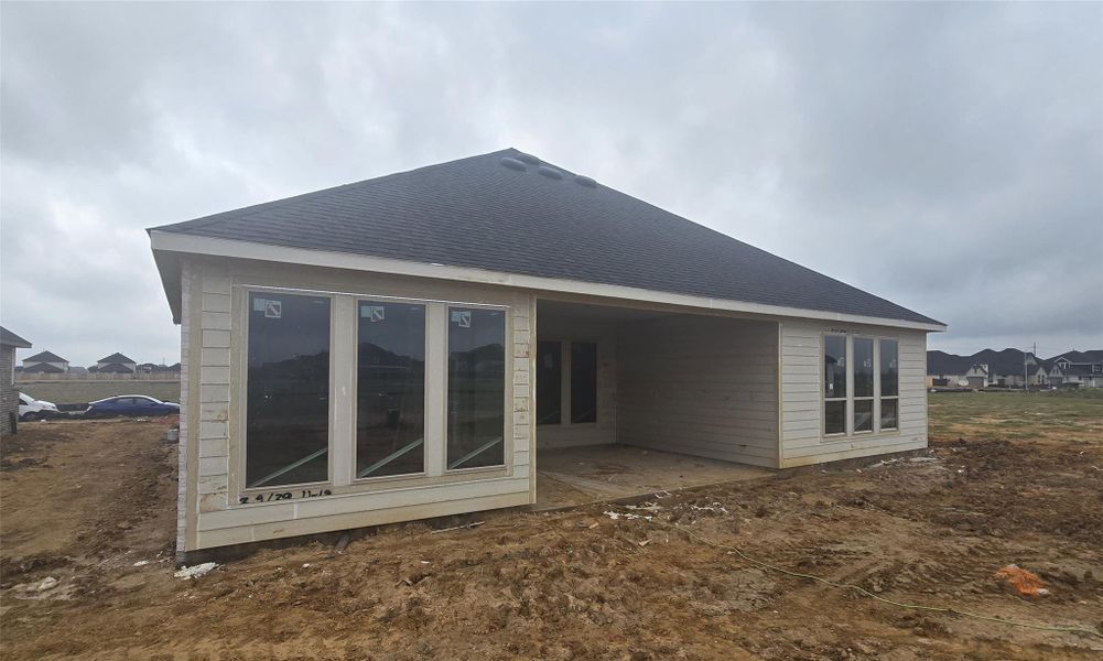 Extended cover patio with gas stub