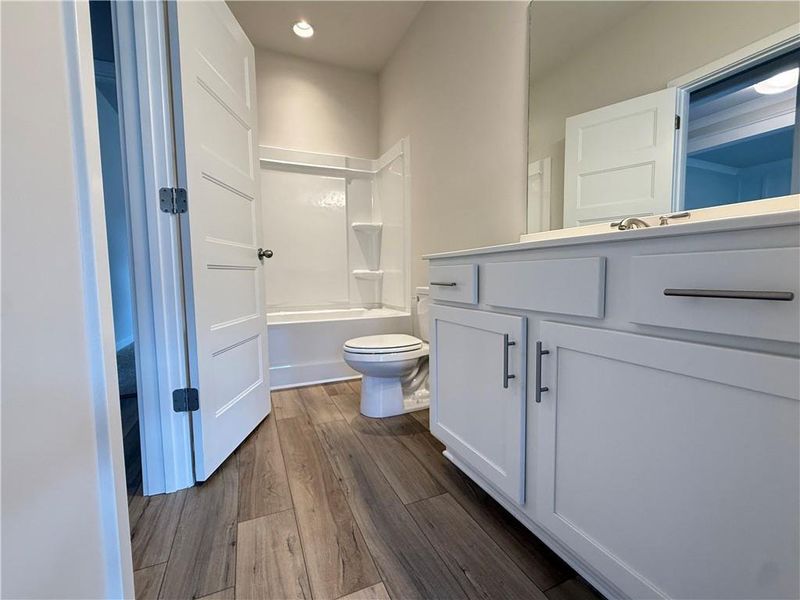 Furnished interior view inside a new home in Ponderosa Farms Reserve, Gainesville (Image 13).