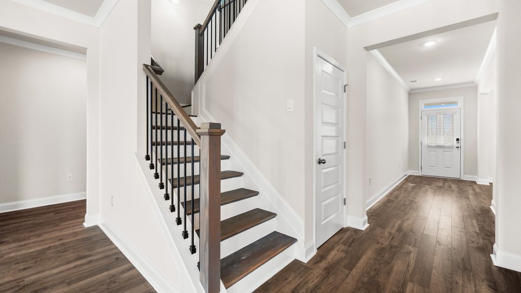 Spacious, unfurnished interior of a new home in Westland, Bogart (Image 15).