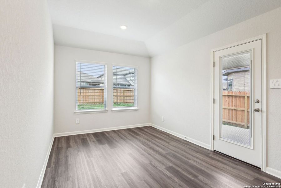 Spacious, unfurnished interior of a new home in Sagebrooke - Premier Series, San Antonio (Image 41).