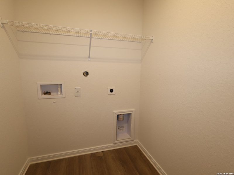 Spacious, unfurnished interior of a new home in Agave, San Antonio (Image 27). Spacious, unfurnished interior of a new home in Agave, San Antonio (Image 27).