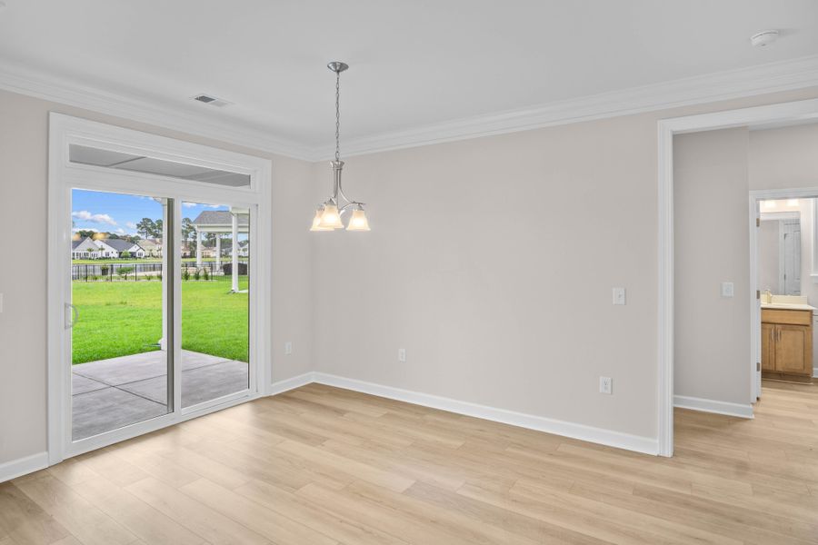 Spacious, unfurnished interior of a new home in Waterbridge, Myrtle Beach (Image 11).