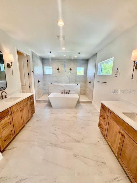 Furnished interior view inside a new home in , Tampa (Image 5).