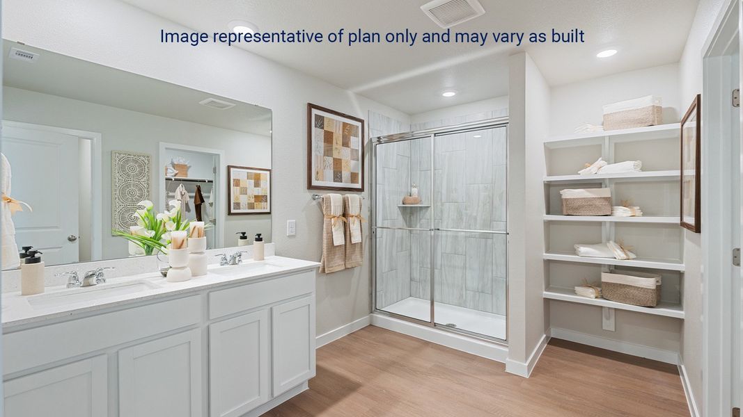 Furnished interior view inside a new home in King's Landing, Corpus Christi (Image 17).