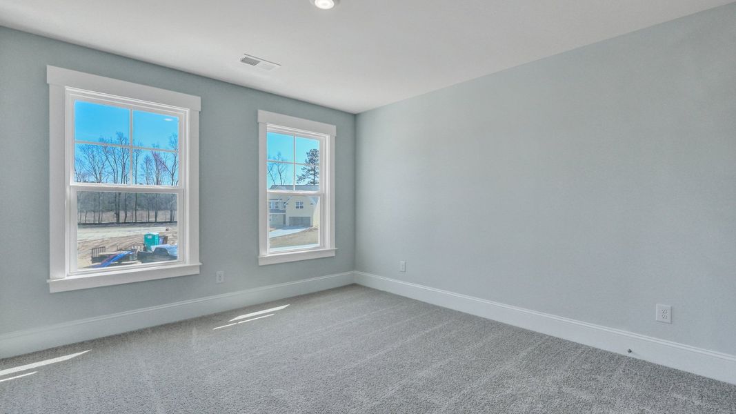 Spacious, unfurnished interior of a new home in Berkeley Bay, Ridgeville (Image 33).