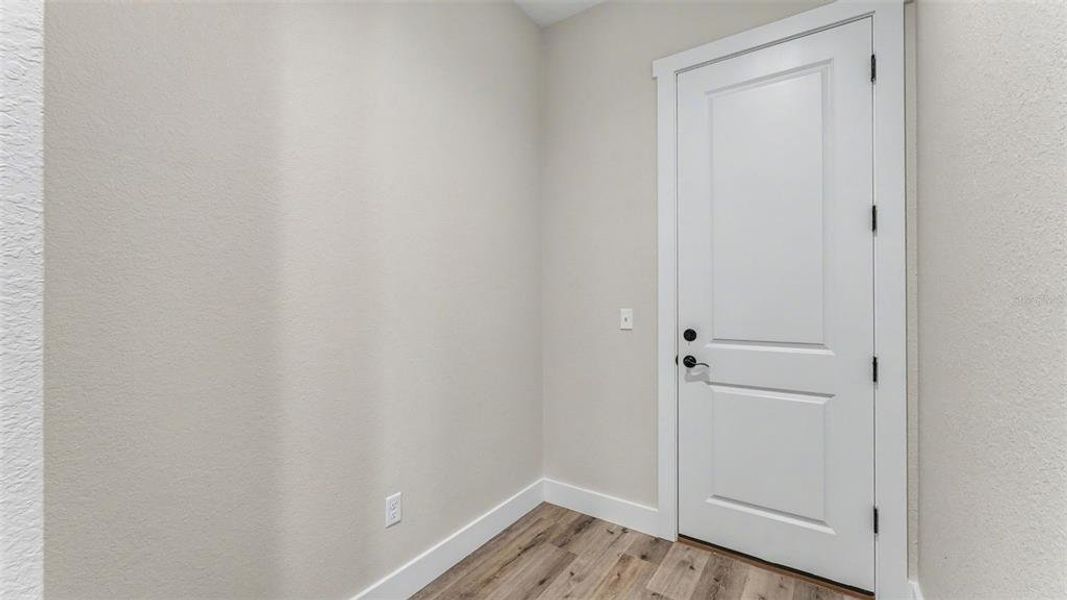 Spacious, unfurnished interior of a new home in , Bartow (Image 42). Spacious, unfurnished interior of a new home in , Bartow (Image 42).