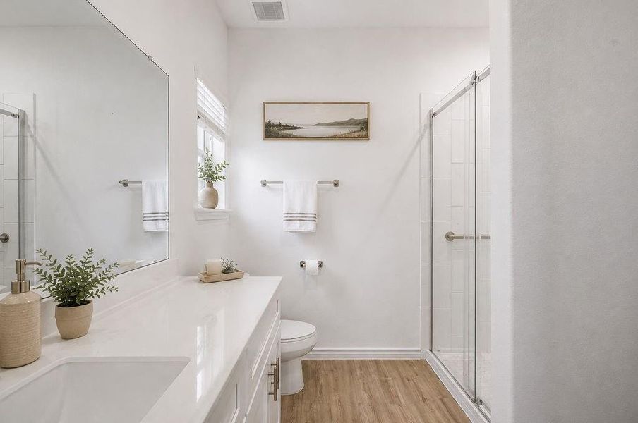 Primary Bath virtually Stage