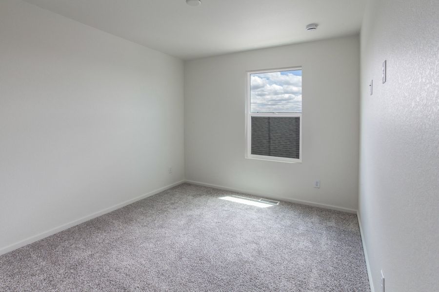 Spacious, unfurnished interior of a new home in Bloom, Fort Collins (Image 28).