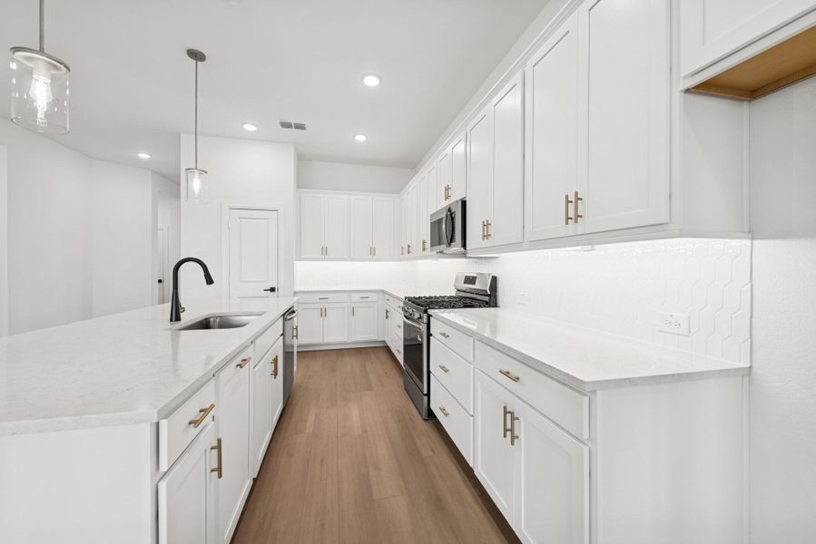 Furnished interior view inside a new home in Oakwood Estates, Waller (Image 4). Furnished interior view inside a new home in Oakwood Estates, Waller (Image 4).