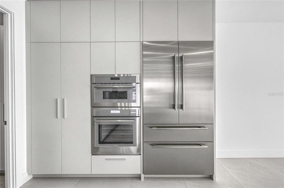Close-up of interior finishes inside a home in , Sarasota (Image 20).