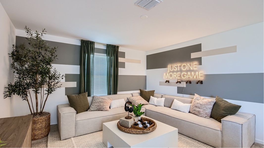 4049 Avery Loft 1of2 F2 Base2