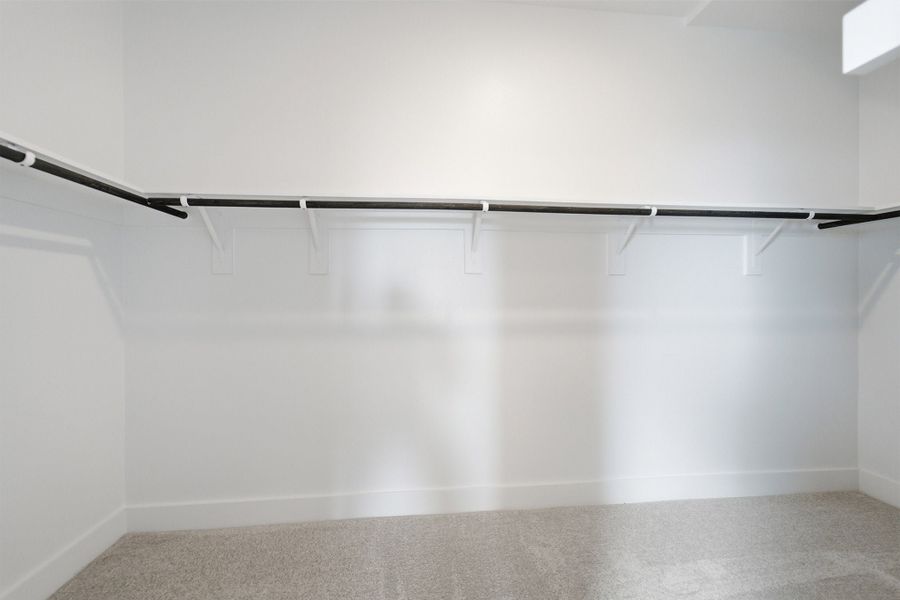 Spacious, unfurnished interior of a new home in Saddlebrook Estates, Waxahachie (Image 25).