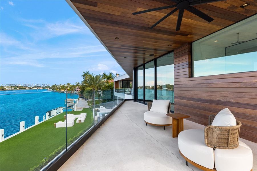 Exterior details and patio area of a home in , Fort Lauderdale (Image 23). Exterior details and patio area of a home in , Fort Lauderdale (Image 23).