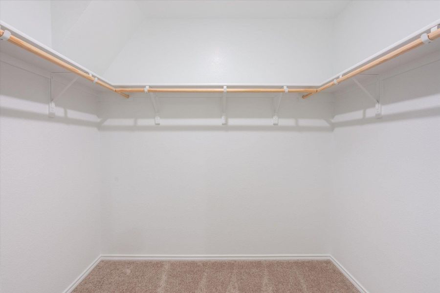 Spacious, unfurnished interior of a new home in , Troy (Image 25).