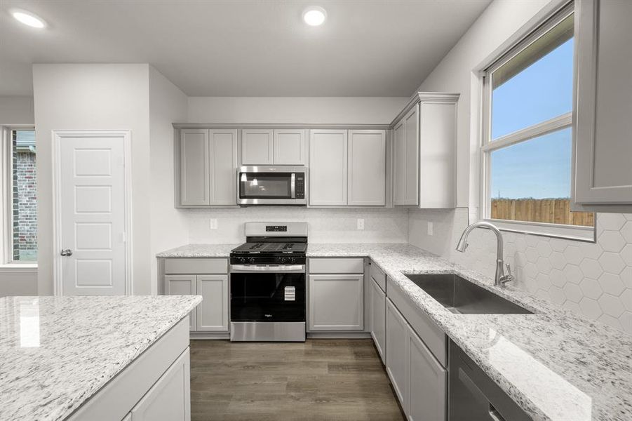 3121 Areca-Kitchen-3