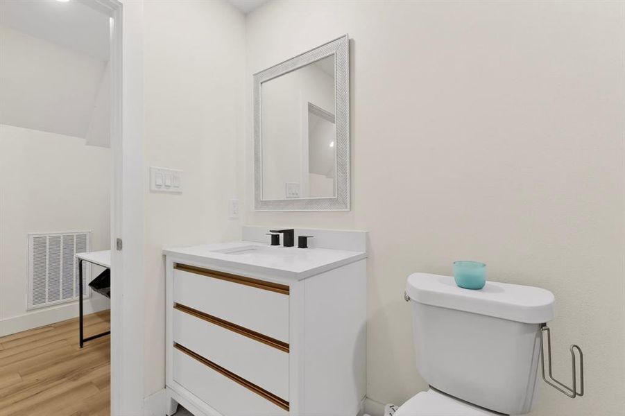 Furnished interior view inside a new home in , Mabank (Image 12).