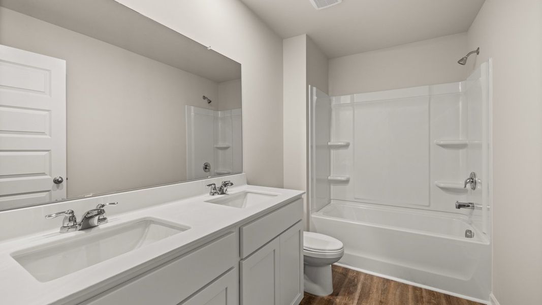 Representative furnished interior of a home built from the Galen by D.R. Horton in Fox Crossing, Griffin (Image 13).