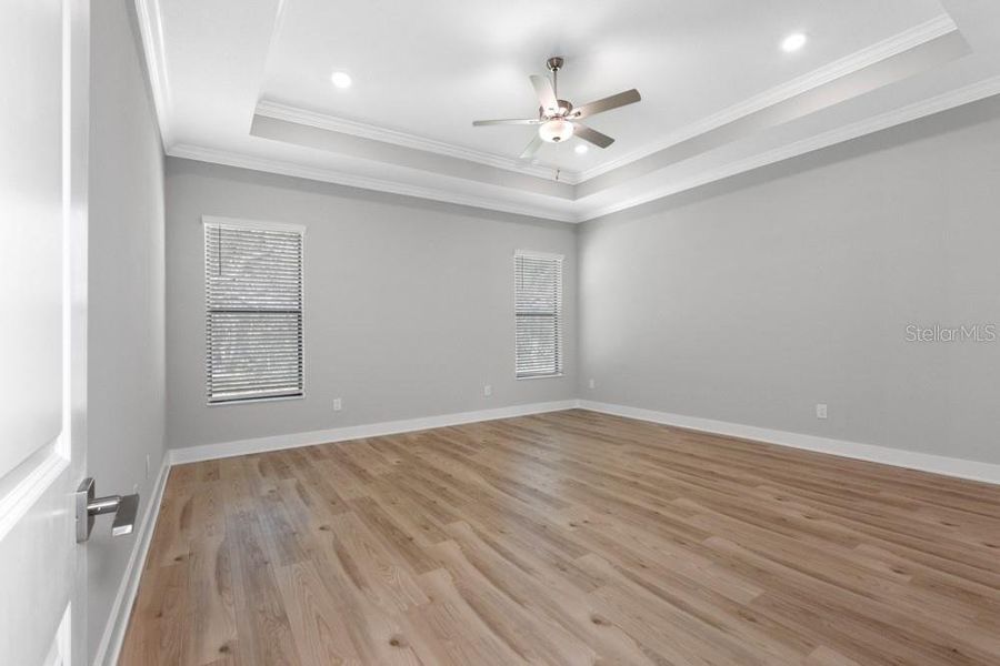 Spacious, unfurnished interior of a new home in , Hudson (Image 8).