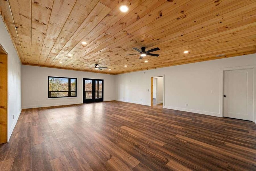 Spacious, unfurnished interior of a new home in , Mineral Bluff (Image 26).