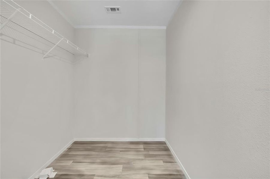 Spacious, unfurnished interior of a new home in , Hernando (Image 24).