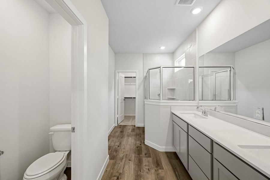 Furnished interior view inside a new home in Audubon, Magnolia (Image 9).