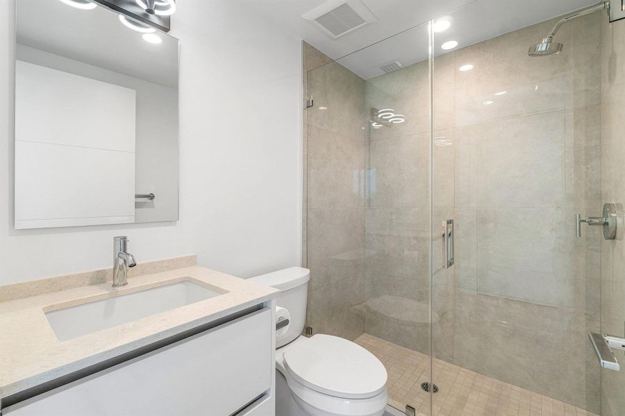 Spacious, unfurnished interior of a new home in , Delray Beach (Image 15).