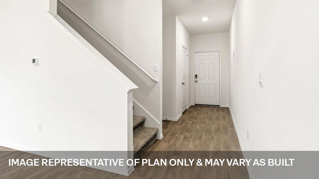 Spacious, unfurnished interior of a new home in Durango, Mustang Ridge (Image 7).