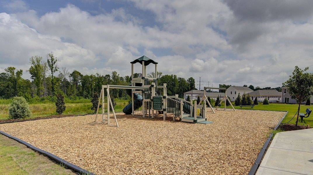 Community amenities in Grand Oaks, Columbia (Image 18).
