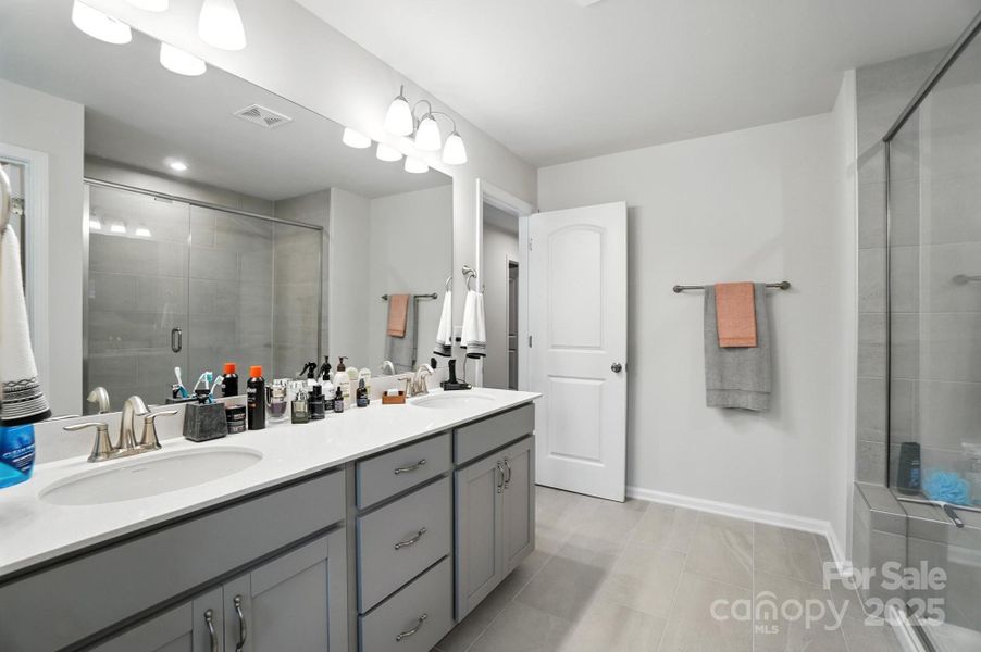 Furnished interior view inside a new home in Porter's Row, Charlotte (Image 17). Furnished interior view inside a new home in Porter's Row, Charlotte (Image 17).