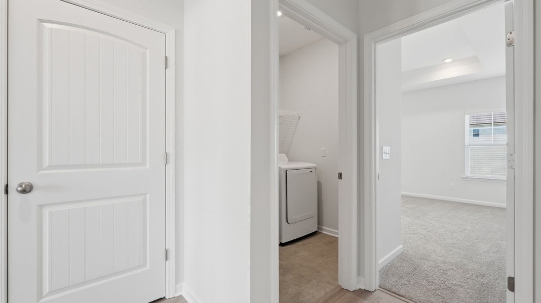 Spacious, unfurnished interior of a new home in Wheatfield, Shelbyville (Image 16).
