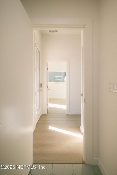 Spacious, unfurnished interior of a new home in , St. Augustine (Image 6).